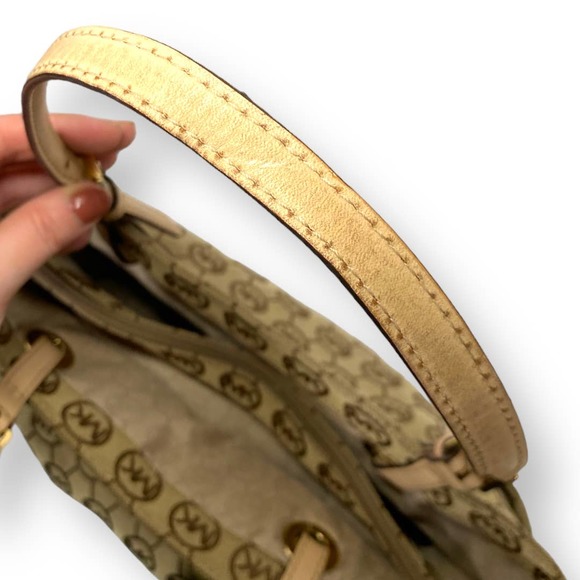 Michael Kors Tote Purse - Picture 16 of 16